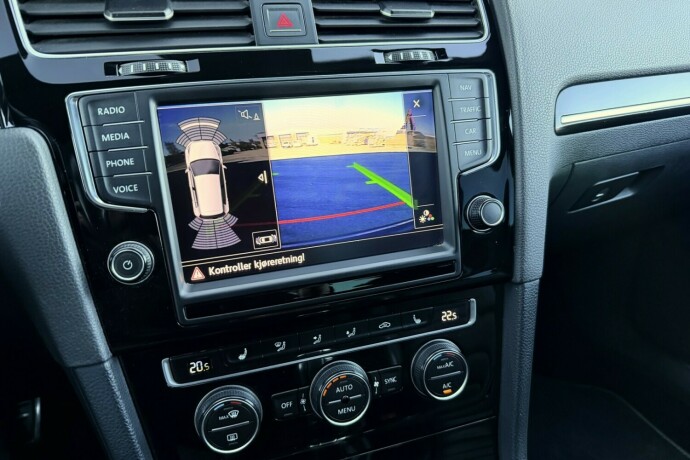 volkswagen-golf-bensin-2014-big-30