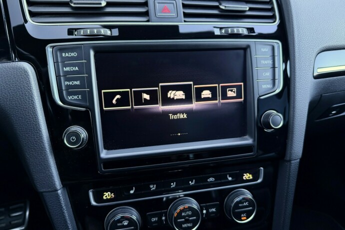 volkswagen-golf-bensin-2014-big-25