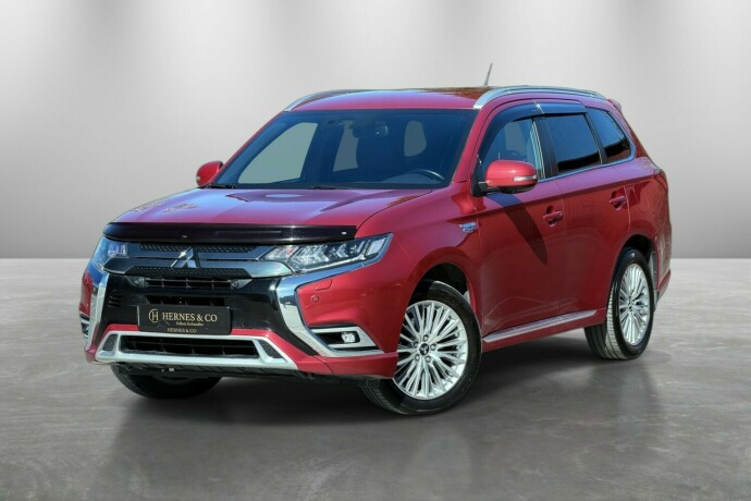 mitsubishi-outlander-elektrisitetbensin-2019-big-0