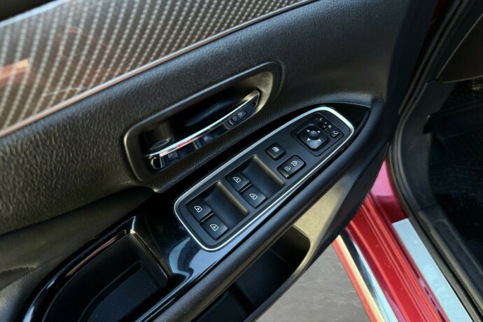 mitsubishi-outlander-elektrisitetbensin-2019-big-14