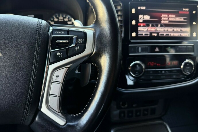 mitsubishi-outlander-elektrisitetbensin-2019-big-19