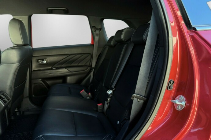 mitsubishi-outlander-elektrisitetbensin-2019-big-35