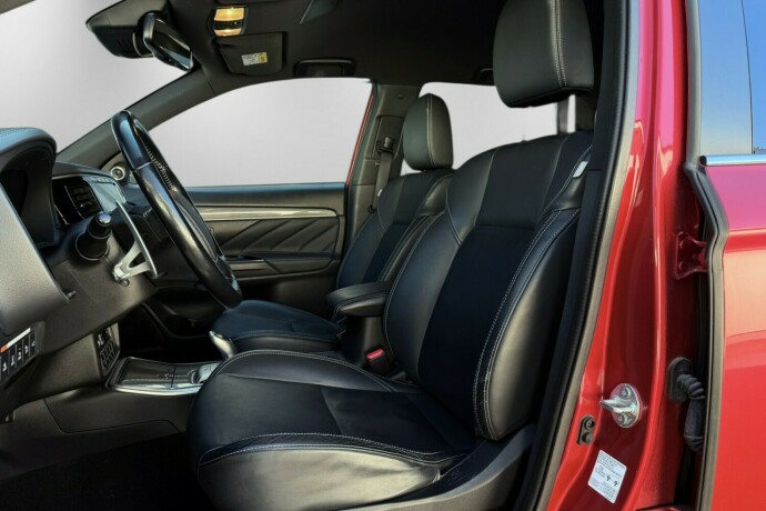 mitsubishi-outlander-elektrisitetbensin-2019-big-13