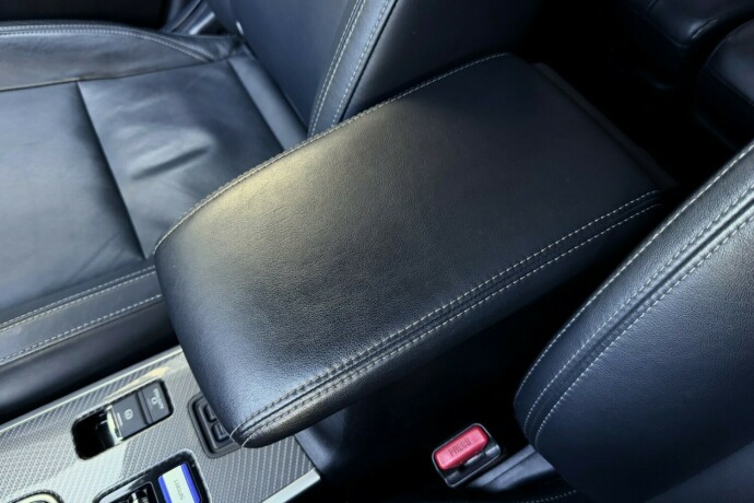 mitsubishi-outlander-elektrisitetbensin-2019-big-33
