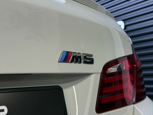 bmw-m5-bensin-2013-big-12