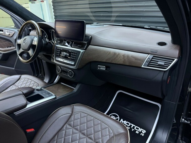 mercedes-benz-gl-bensin-2013-big-11