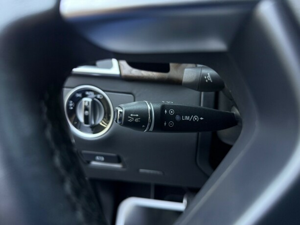 mercedes-benz-gl-bensin-2013-big-14