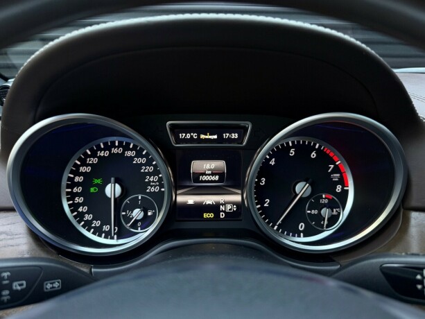 mercedes-benz-gl-bensin-2013-big-15