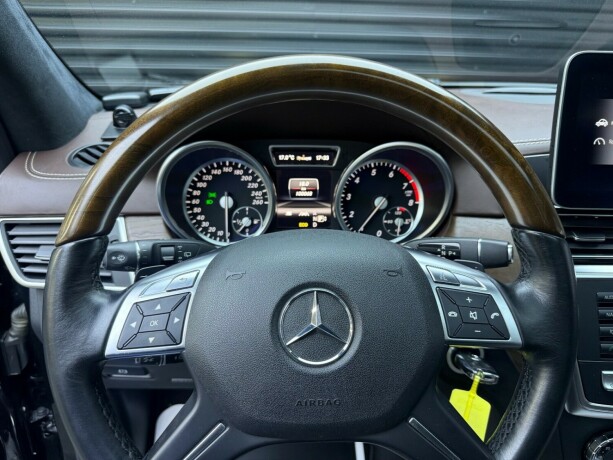 mercedes-benz-gl-bensin-2013-big-13