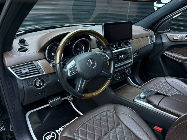 mercedes-benz-gl-bensin-2013-big-10