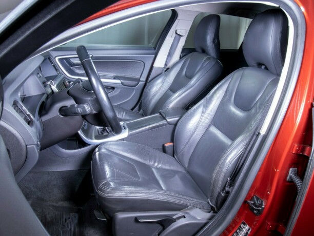 volvo-v60-diesel-2011-big-36