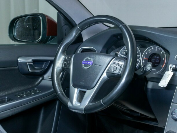 volvo-v60-diesel-2011-big-15