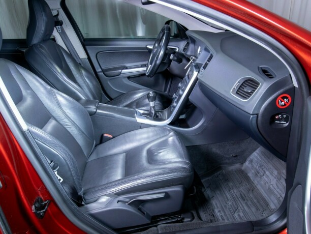 volvo-v60-diesel-2011-big-38