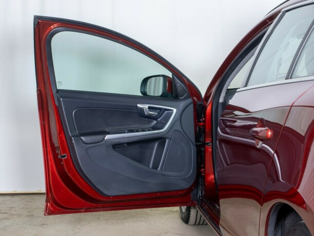 volvo-v60-diesel-2011-big-19
