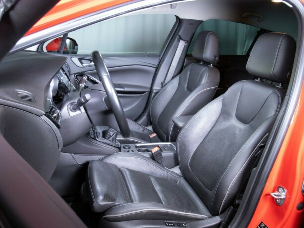 opel-astra-bensin-2015-big-39
