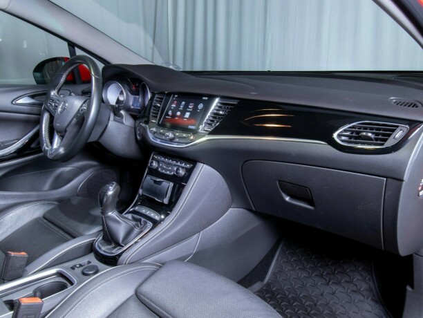 opel-astra-bensin-2015-big-43