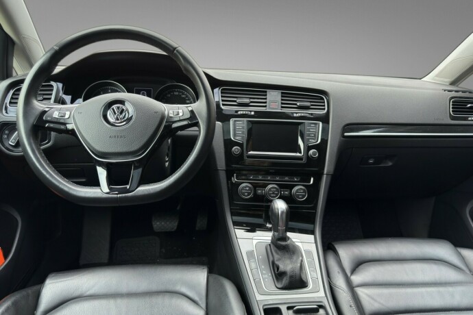 volkswagen-golf-bensin-2015-big-10