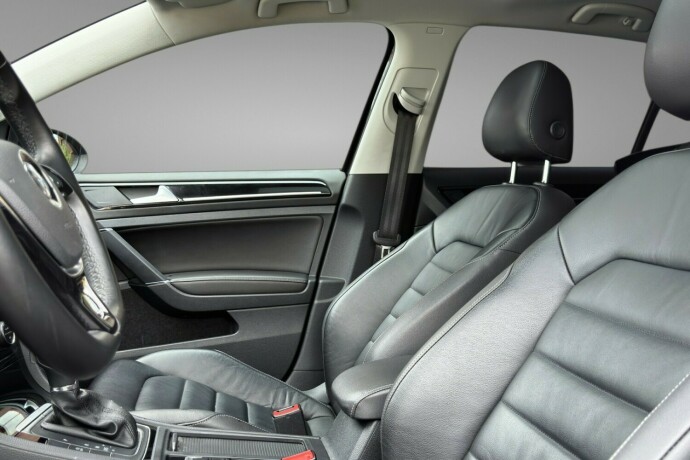 volkswagen-golf-bensin-2015-big-8