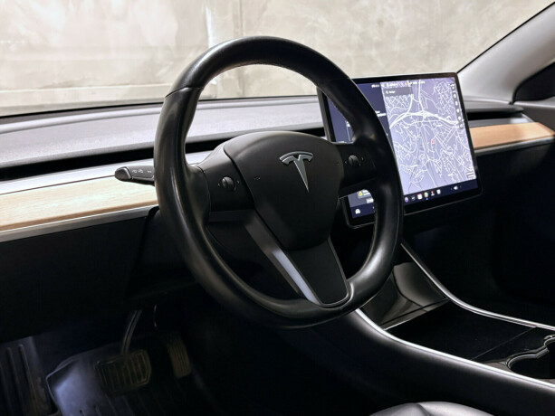 tesla-model-3-elektrisitet-2019-big-18