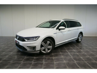 Volkswagen | Passat | Elektrisitet+bensin | 2017