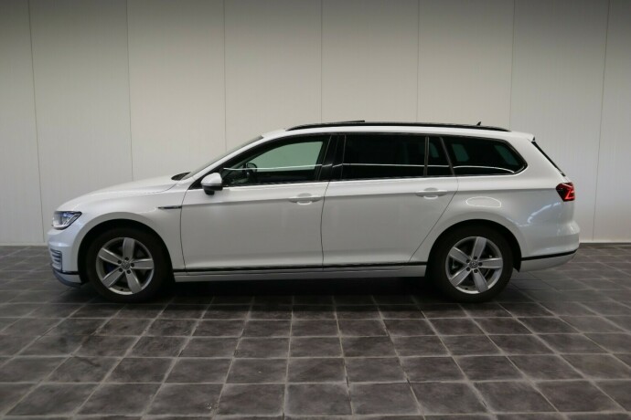 volkswagen-passat-elektrisitetbensin-2017-big-3