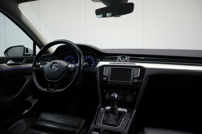 volkswagen-passat-elektrisitetbensin-2017-big-16