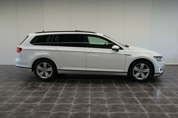 volkswagen-passat-elektrisitetbensin-2017-big-2