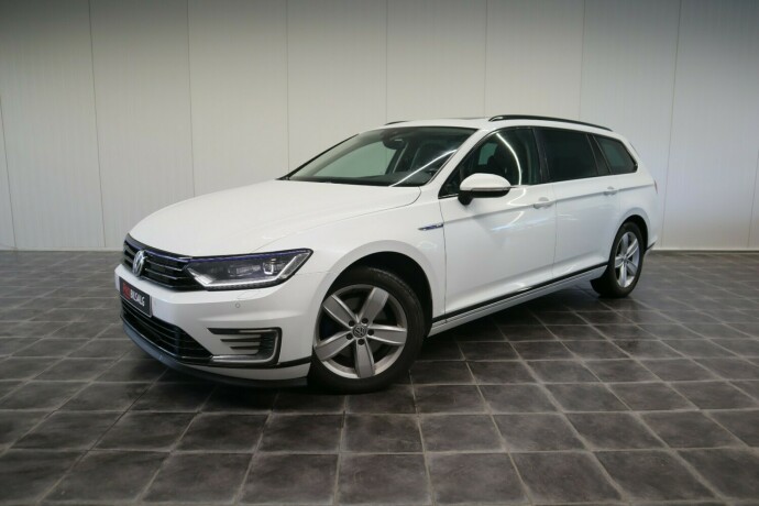 volkswagen-passat-elektrisitetbensin-2017-big-0