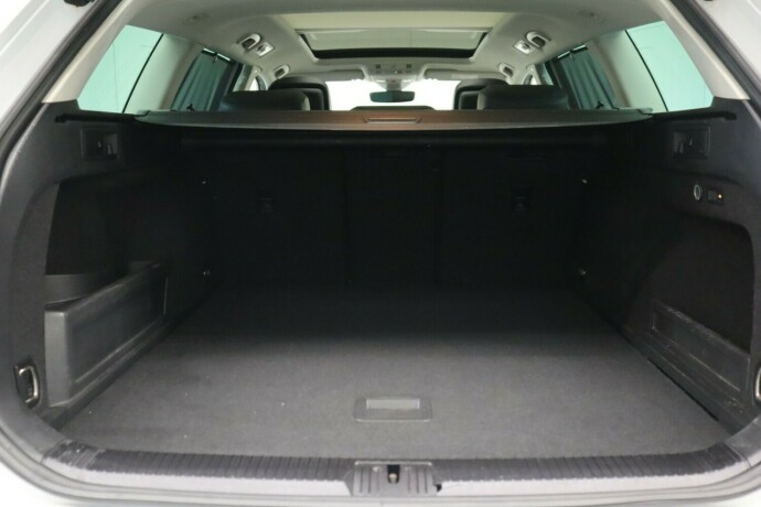 volkswagen-passat-elektrisitetbensin-2017-big-34