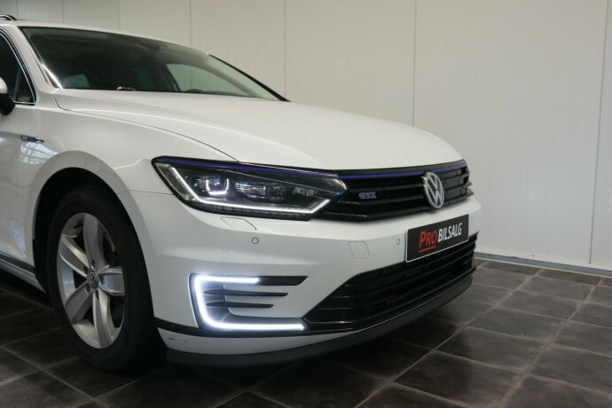 volkswagen-passat-elektrisitetbensin-2017-big-10