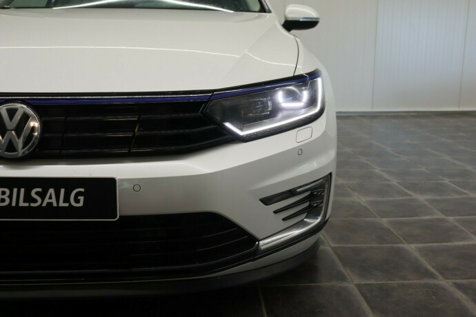volkswagen-passat-elektrisitetbensin-2017-big-9