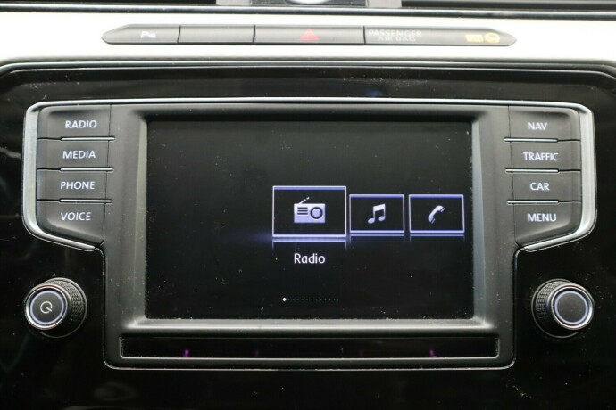 volkswagen-passat-elektrisitetbensin-2017-big-23
