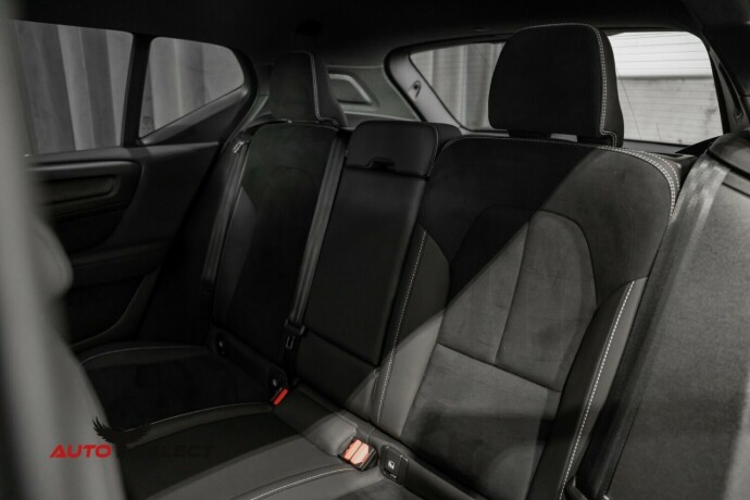 volvo-xc-40-elektrisitet-2024-big-18