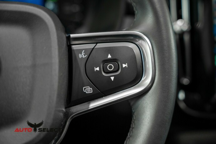 volvo-xc-40-elektrisitet-2024-big-30