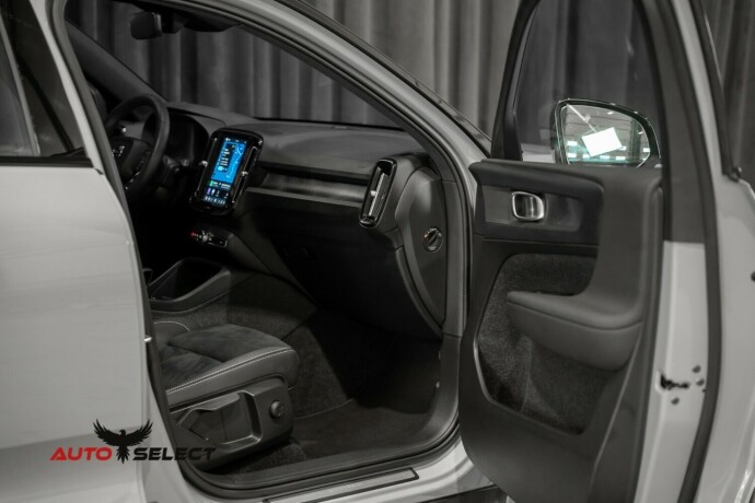volvo-xc-40-elektrisitet-2024-big-19