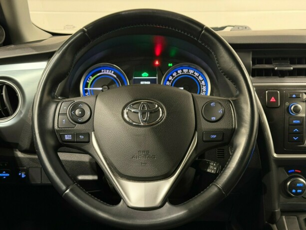 toyota-auris-bensin-2014-big-14