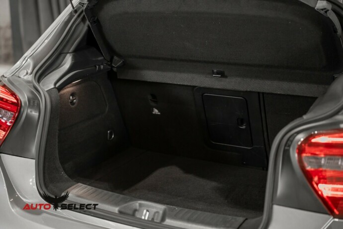 mercedes-benz-a-klasse-bensin-2014-big-10