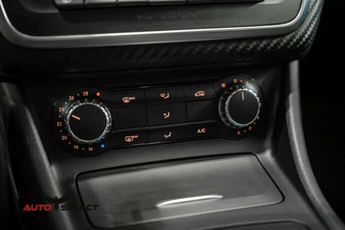 mercedes-benz-a-klasse-bensin-2014-big-34