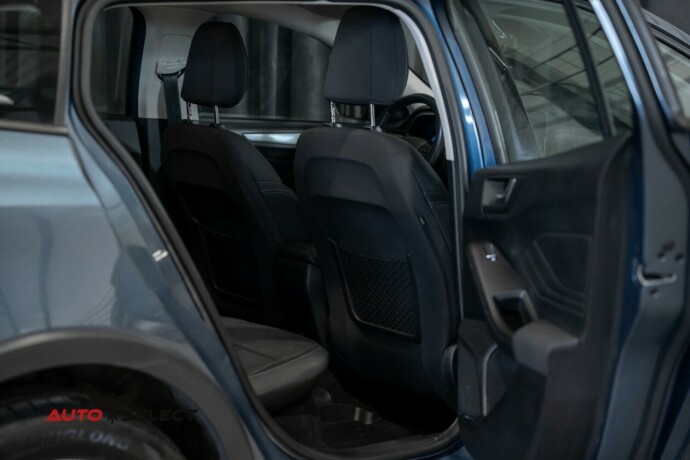 ford-focus-bensin-2020-big-12
