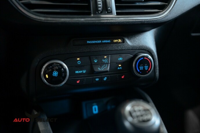 ford-focus-bensin-2020-big-29
