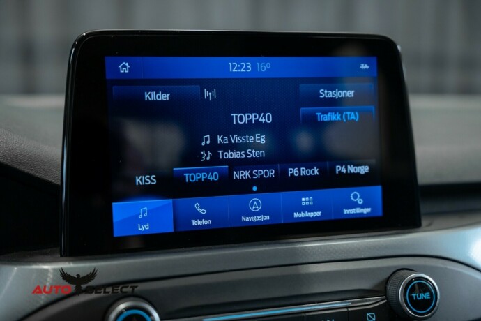ford-focus-bensin-2020-big-36