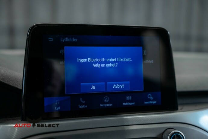 ford-focus-bensin-2020-big-37