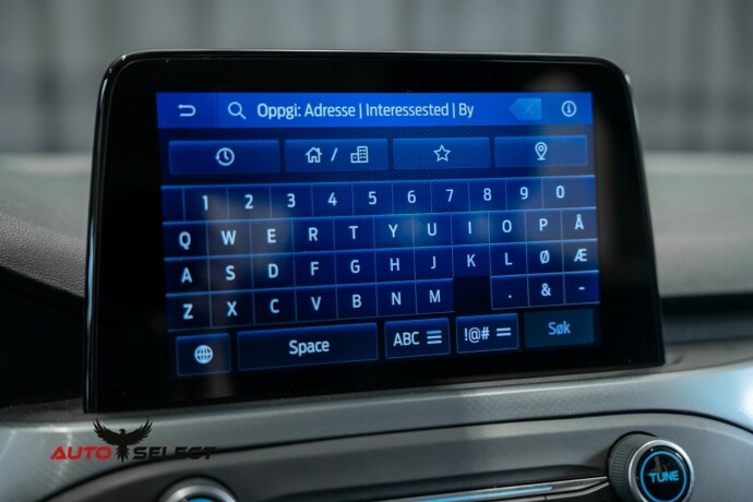 ford-focus-bensin-2020-big-34