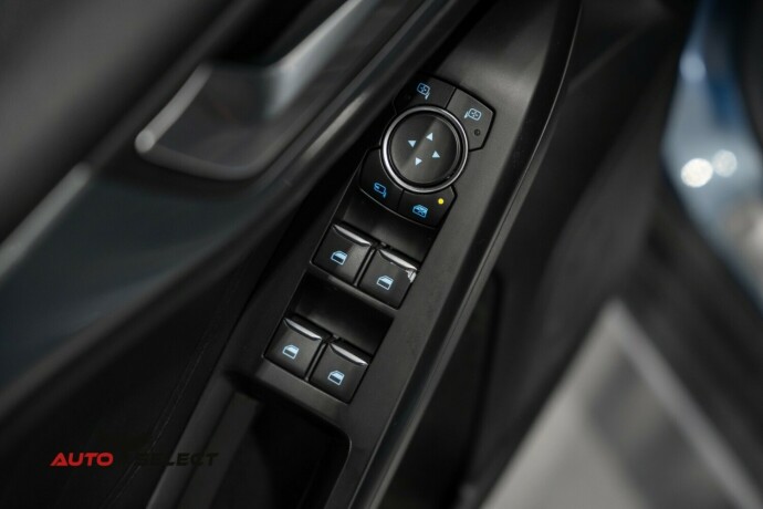 ford-focus-bensin-2020-big-20