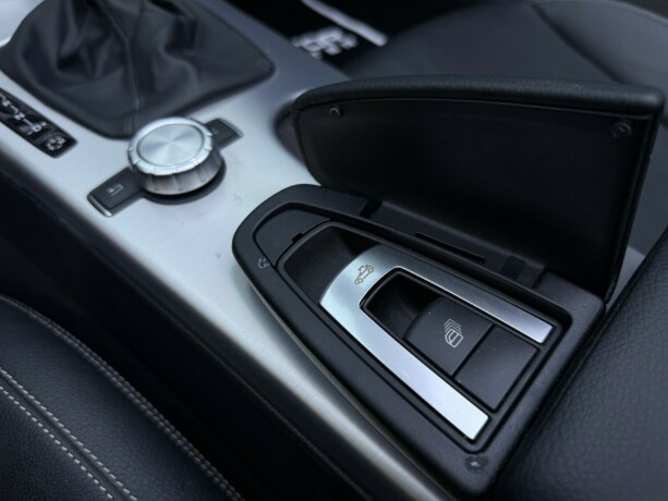 mercedes-benz-slk-bensin-2012-big-24