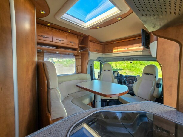 carthago-chic-c-line-t-diesel-2011-big-22