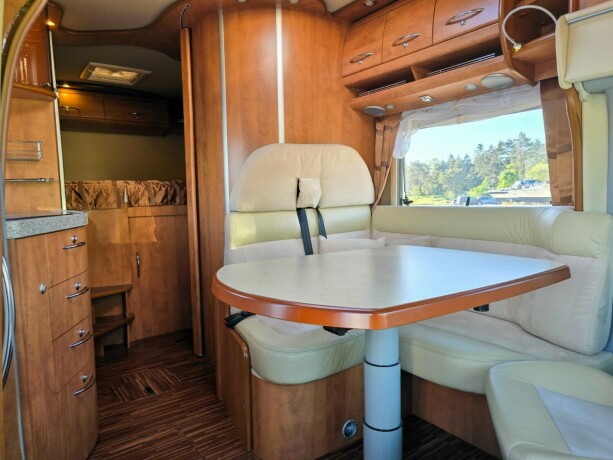 carthago-chic-c-line-t-diesel-2011-big-31