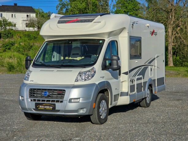 carthago-chic-c-line-t-diesel-2011-big-1