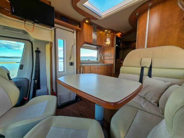 carthago-chic-c-line-t-diesel-2011-big-25