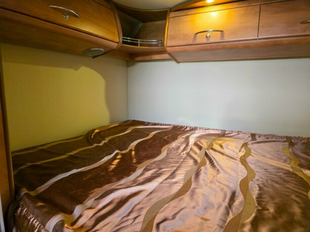 carthago-chic-c-line-t-diesel-2011-big-73